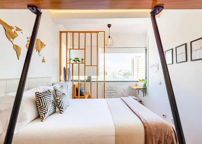 Casa Da Musica 5th High شقة